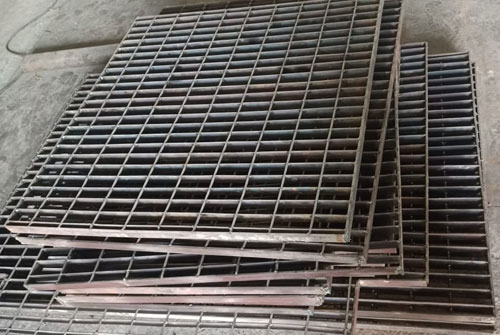Manual Welded Gratings